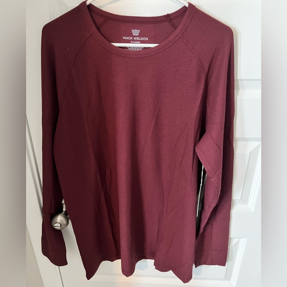 Mack Wheldon warm knit crew shirt, new.